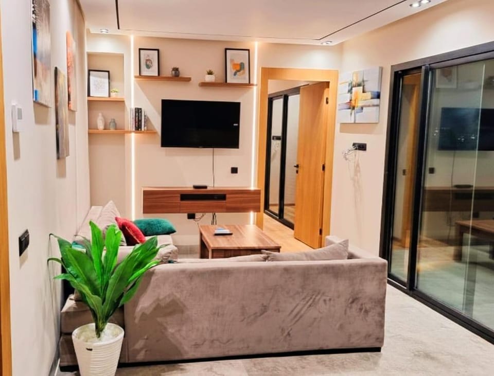 Séjour élégant avec terrasse et vue sur la ville Apartment in Casablanca