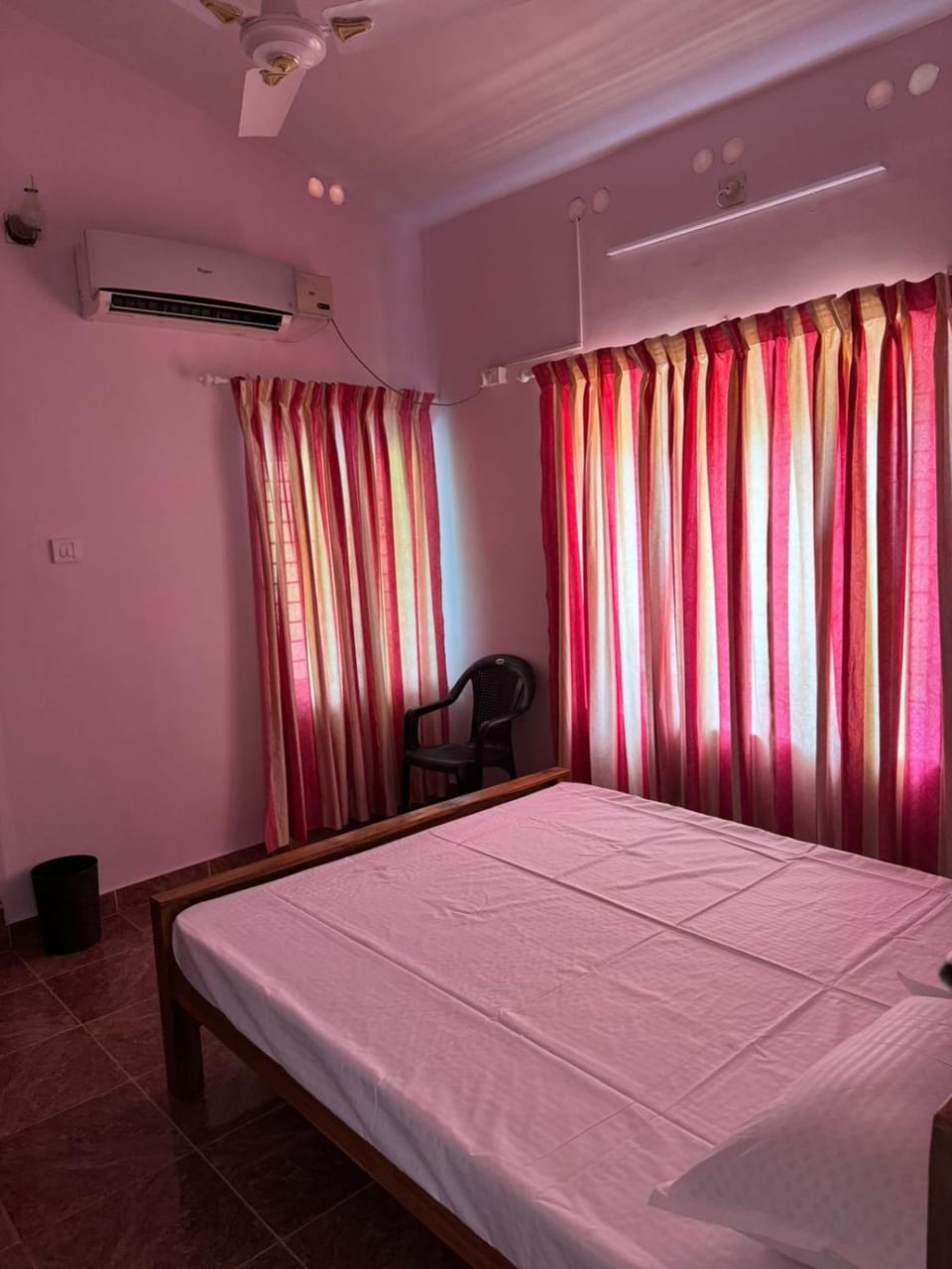 Bedroom, air conditioner