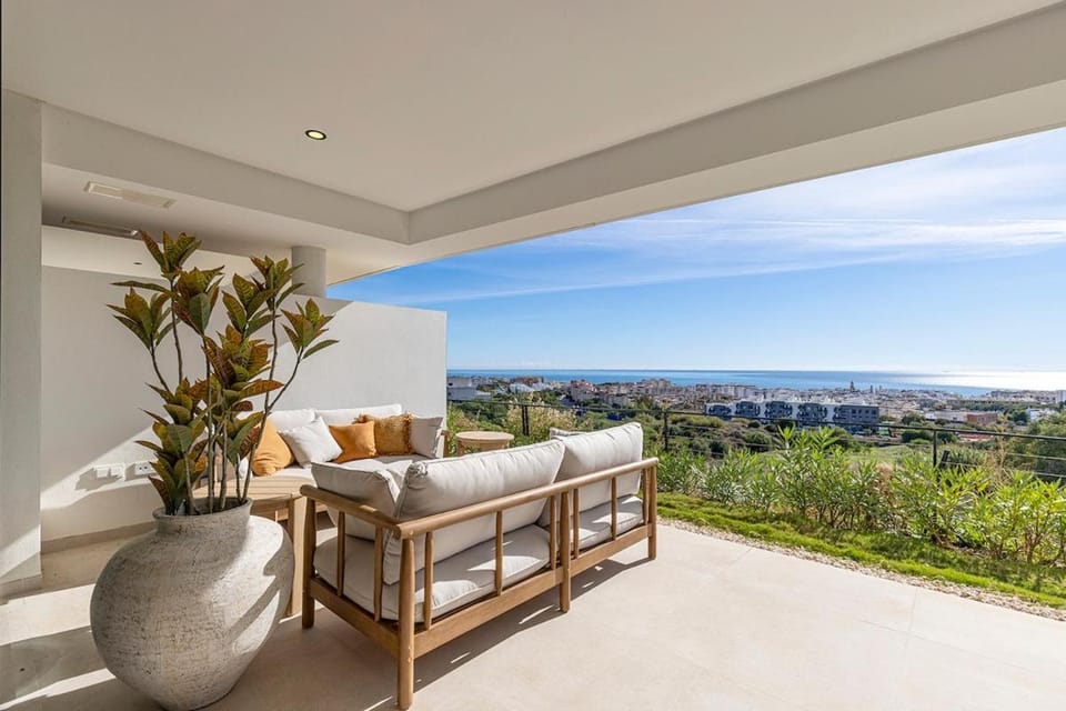 Ground Floor, Sea View Apartment at Estepona Hills! Apartment in Costa del Sol