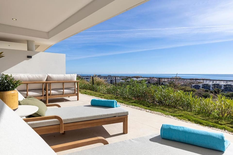 Ground Floor, Sea View Apartment at Estepona Hills! Apartment in Costa del Sol
