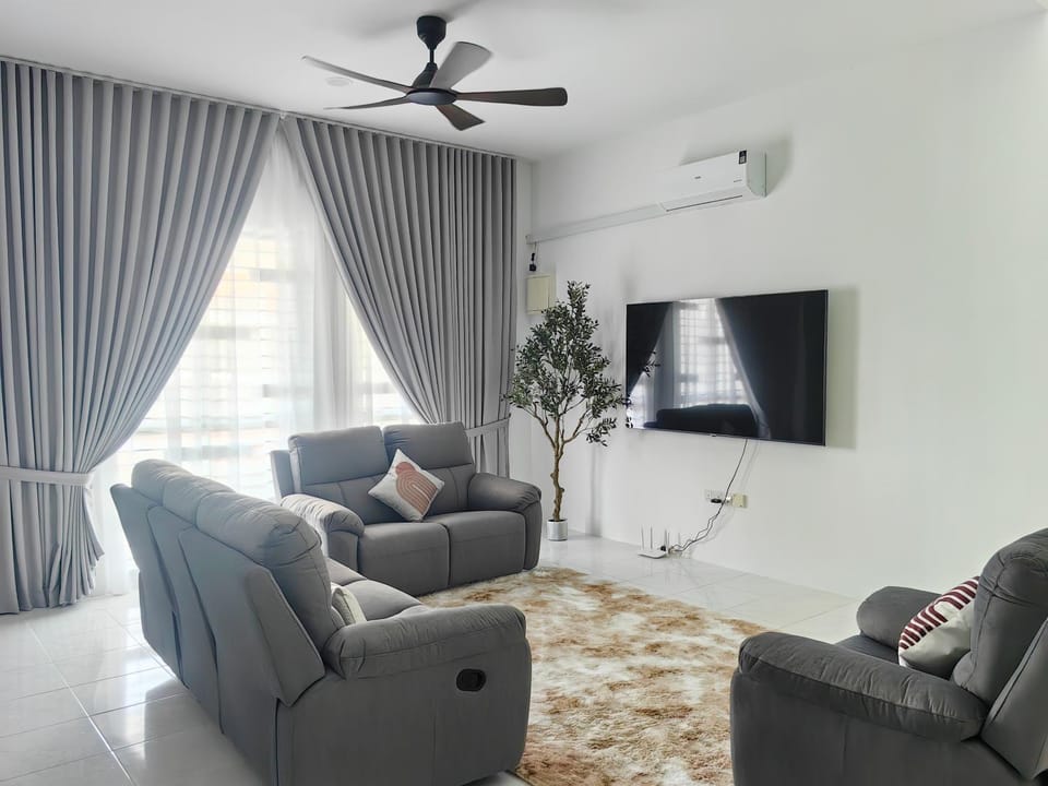 Private Roomstay Shared Home Near KTM Batu Gajah Vacation rental in Perak Tengah District