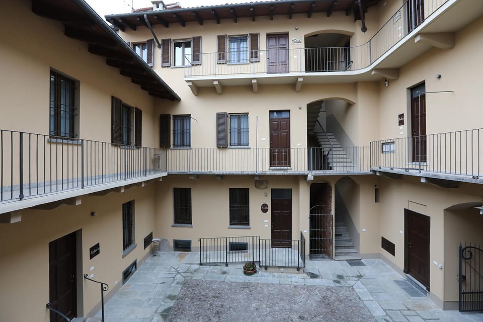 Inner courtyard view