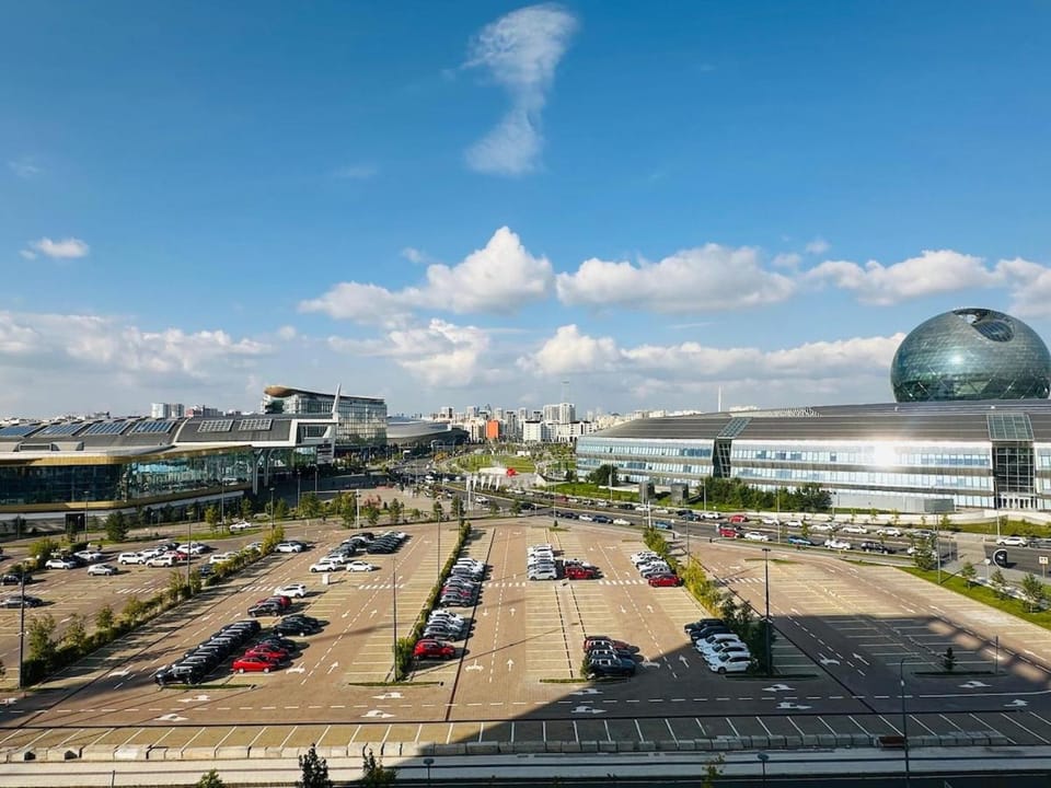 Шикарный вид на EXPO, MEGA Apartment in Kazakhstan