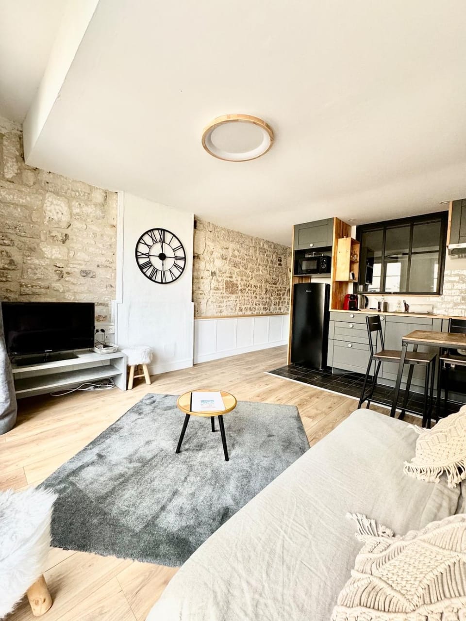 Le charme de la place Saint-Sauveur Apartment in Caen