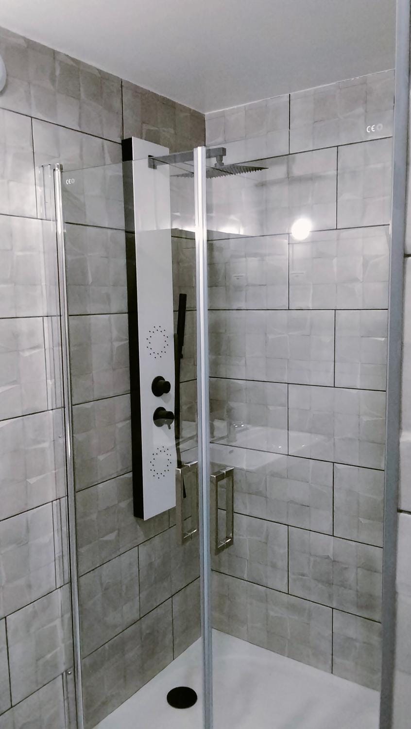 Shower, Bathroom