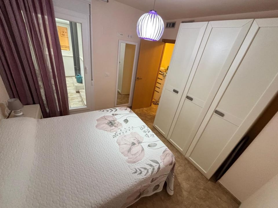 Bed, Photo of the whole room, Bedroom, wardrobe