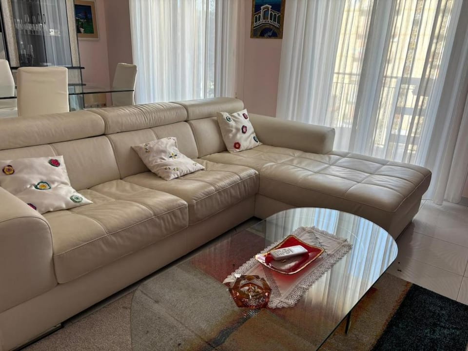 Mariuccia Home Apartment in Syracuse