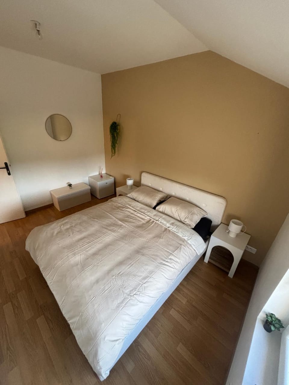 Room New Zealand Vacation rental in Hauts-de-France