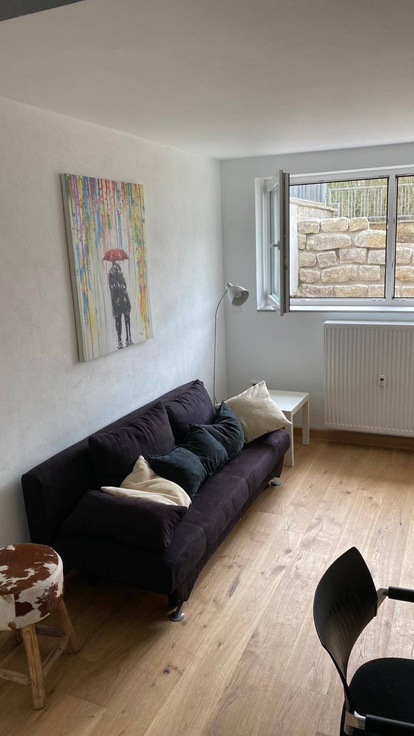 Living room, Seating area, internet