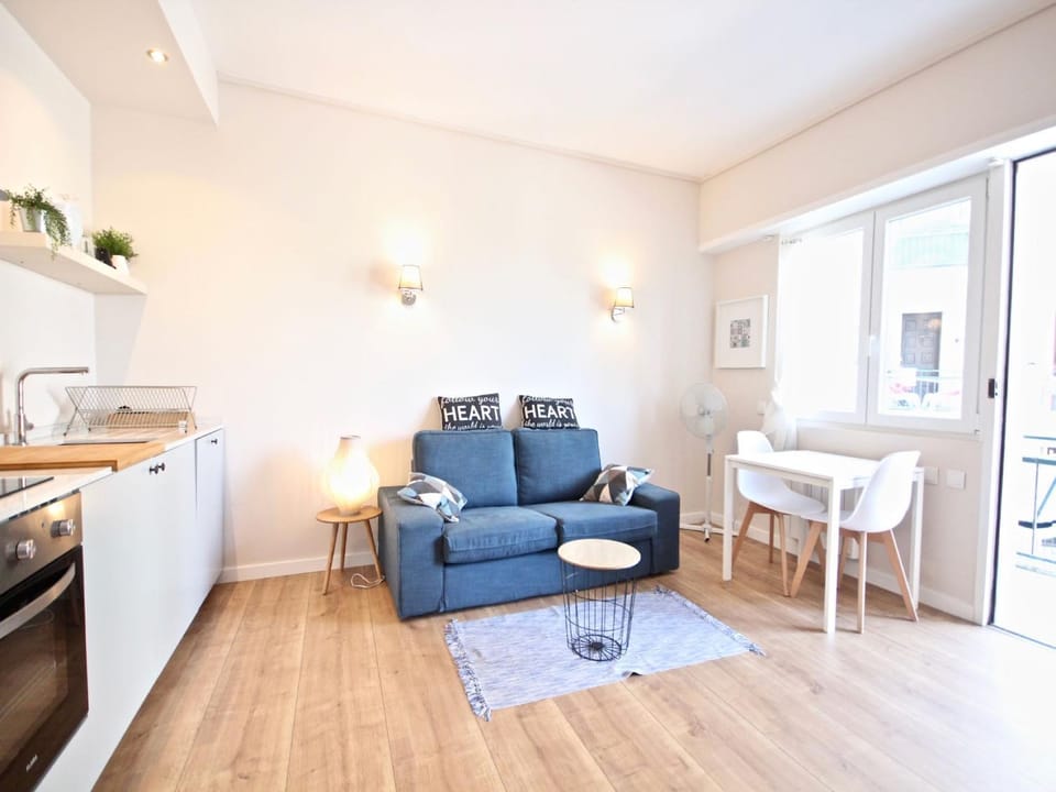 Kitchen or kitchenette, Living room, Seating area