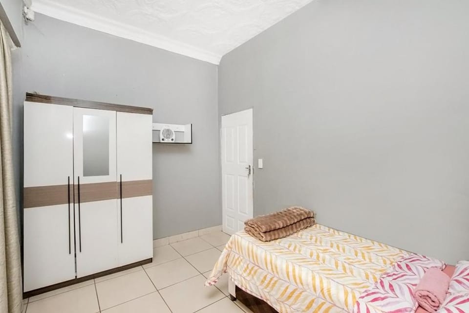 Westdene Elimu Bed and Breakfast in Johannesburg