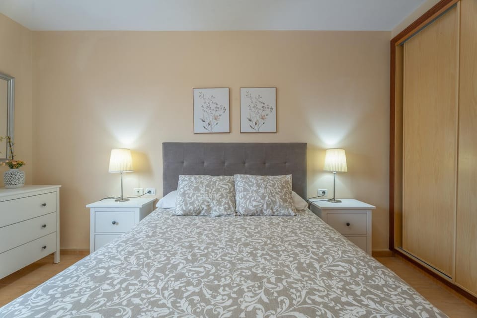 Living room, Bedroom