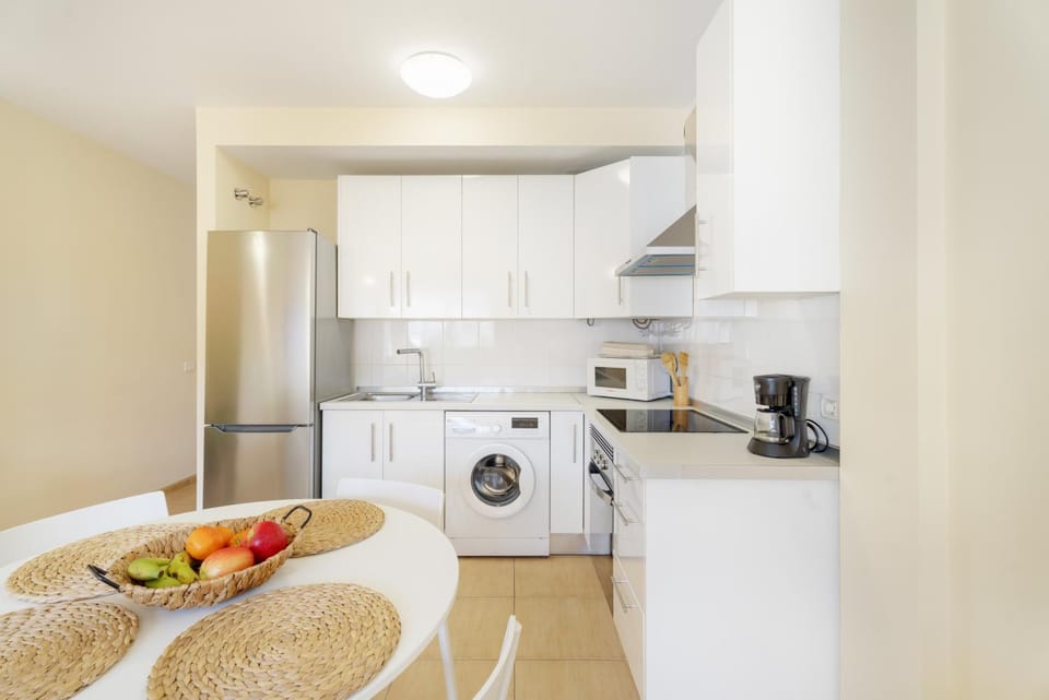 Kitchen or kitchenette, Living room