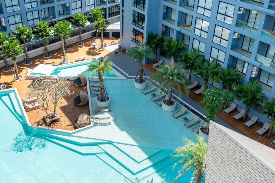 The Kamala View Apartment in Kamala
