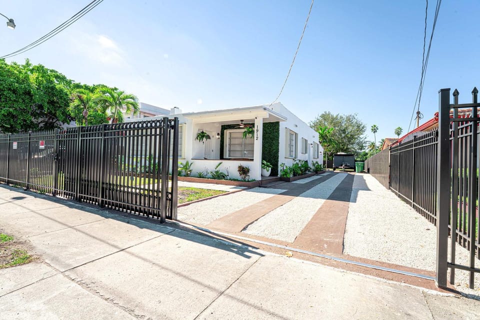 Property building, Street view