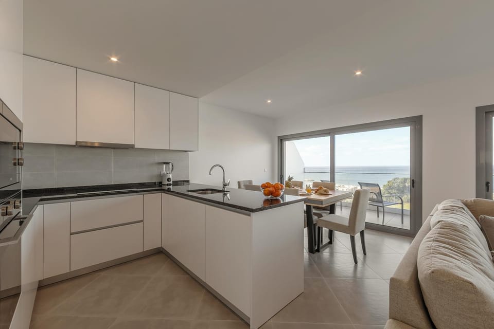Natural landscape, Kitchen or kitchenette, Dining area, Sea view, stove