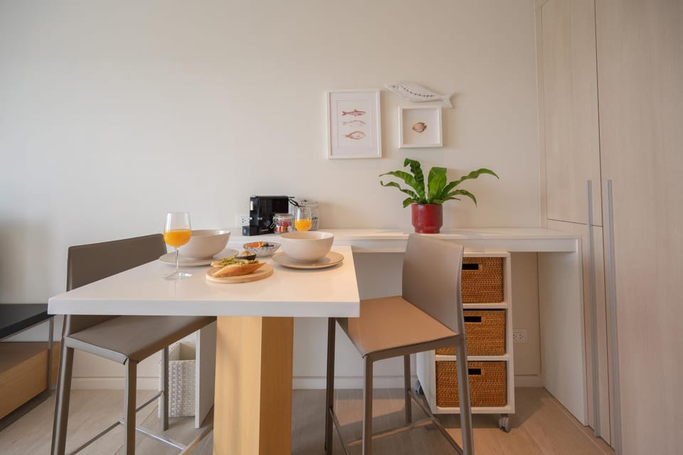 Veranda Residences - Coastal Getaway Condo Near Jomtien Night Market Apartment in Pattaya City