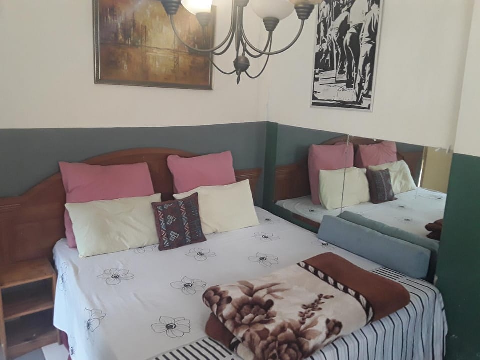 Valleycenter guesthouse Bed and Breakfast in Johannesburg