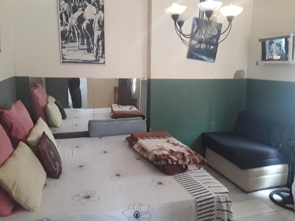 Valleycenter guesthouse Bed and Breakfast in Johannesburg