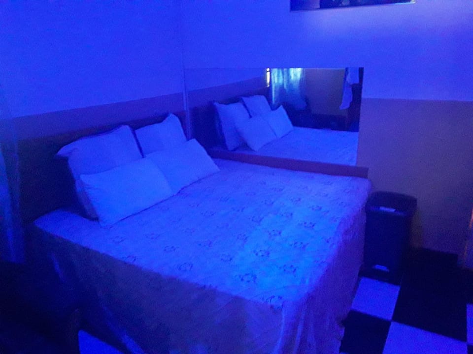 Valleycenter guesthouse Bed and Breakfast in Johannesburg