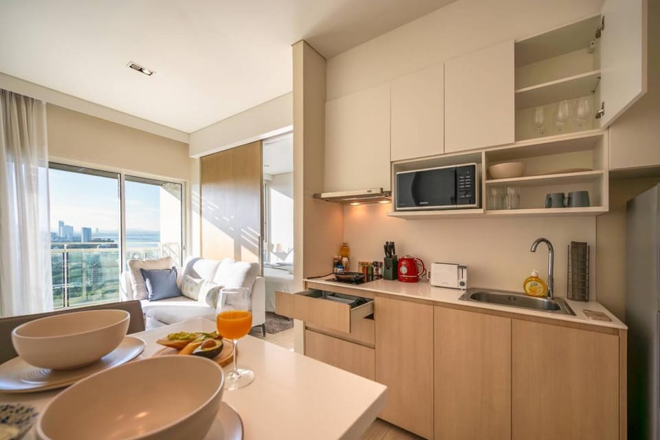 Veranda Residences - Modern 1BR Sea View Condo Na Jomtien Beach Apartment in Pattaya City