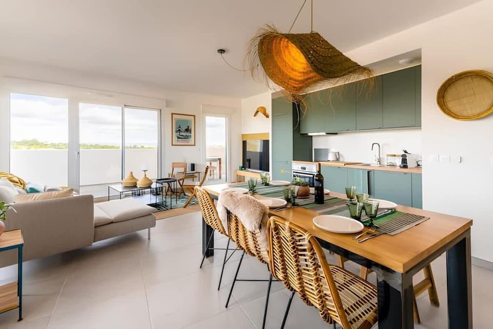 L'horizon T4 vue mer rooftop balcon garages Apartment in Agde