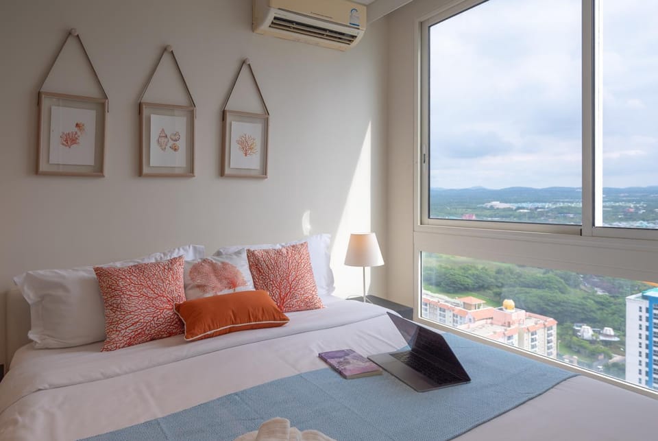 Bedroom, Sea view