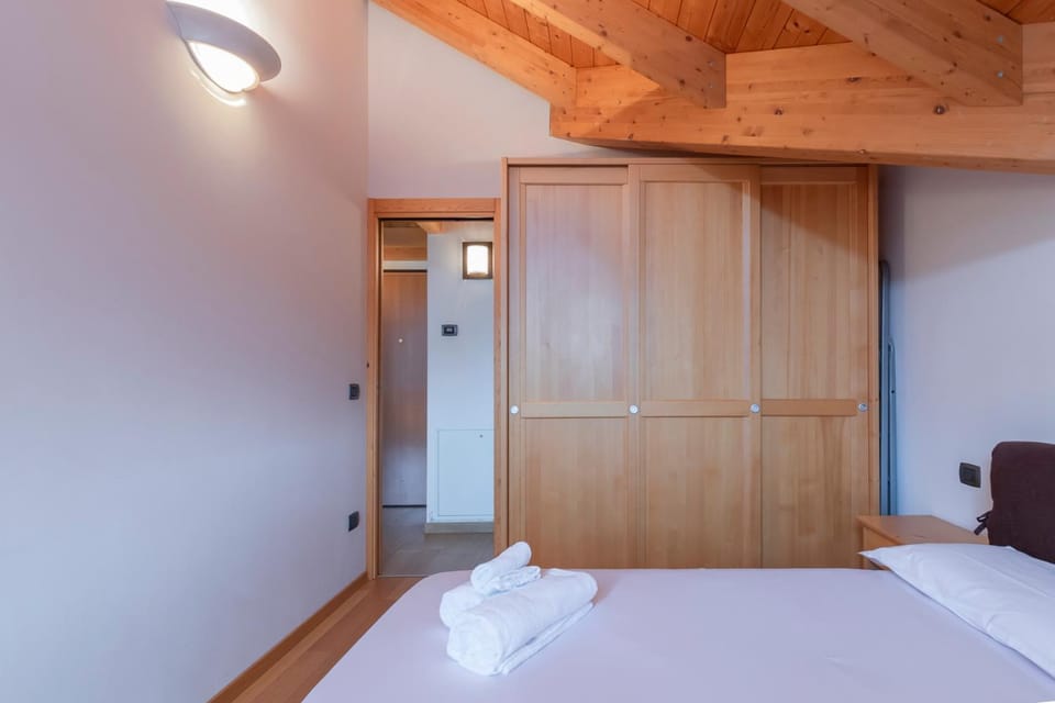 Cadore Accogliente Mansarda a 20m dalle Piste Aprica Apartment in Aprica