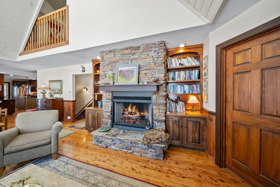 112 Skiway House in Beech Mountain