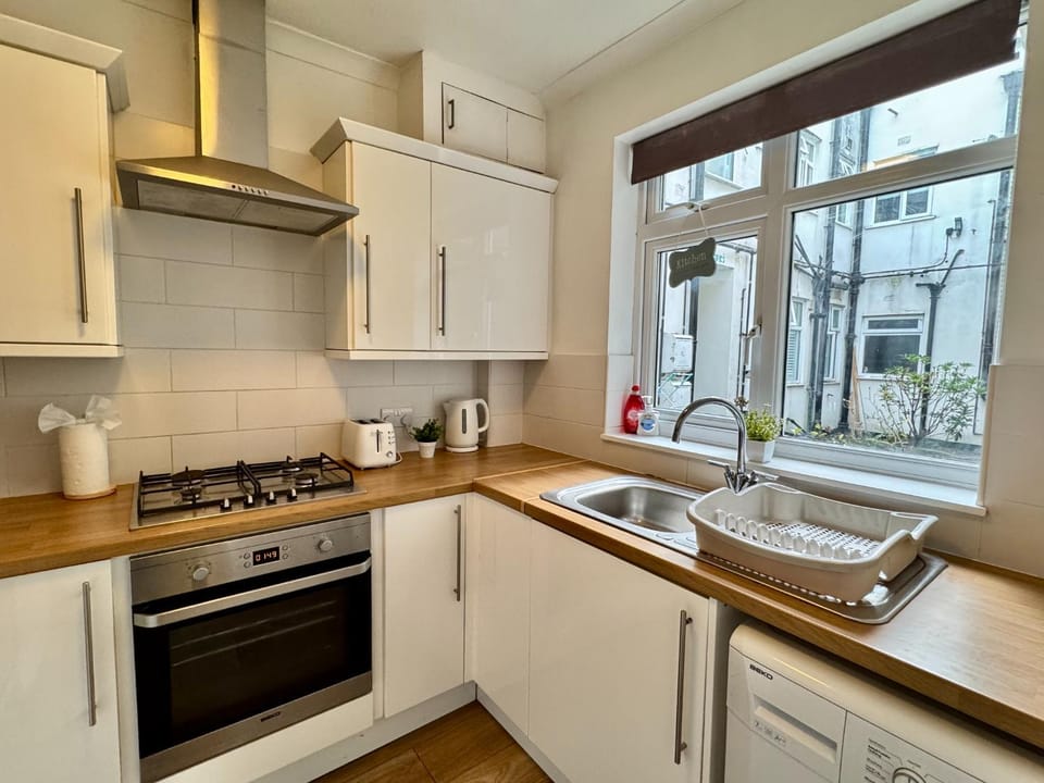 Stunning 1 BDR Flat in Bushey Heath Watford Apartment in London Borough of Harrow