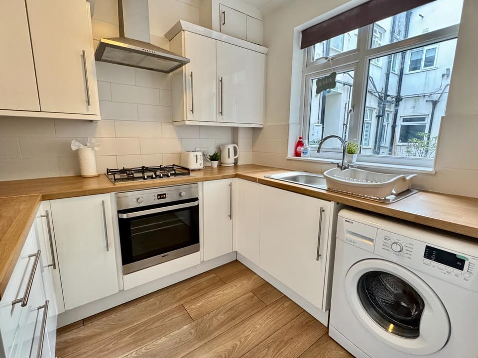 Stunning 1 BDR Flat in Bushey Heath Watford Apartment in London Borough of Harrow