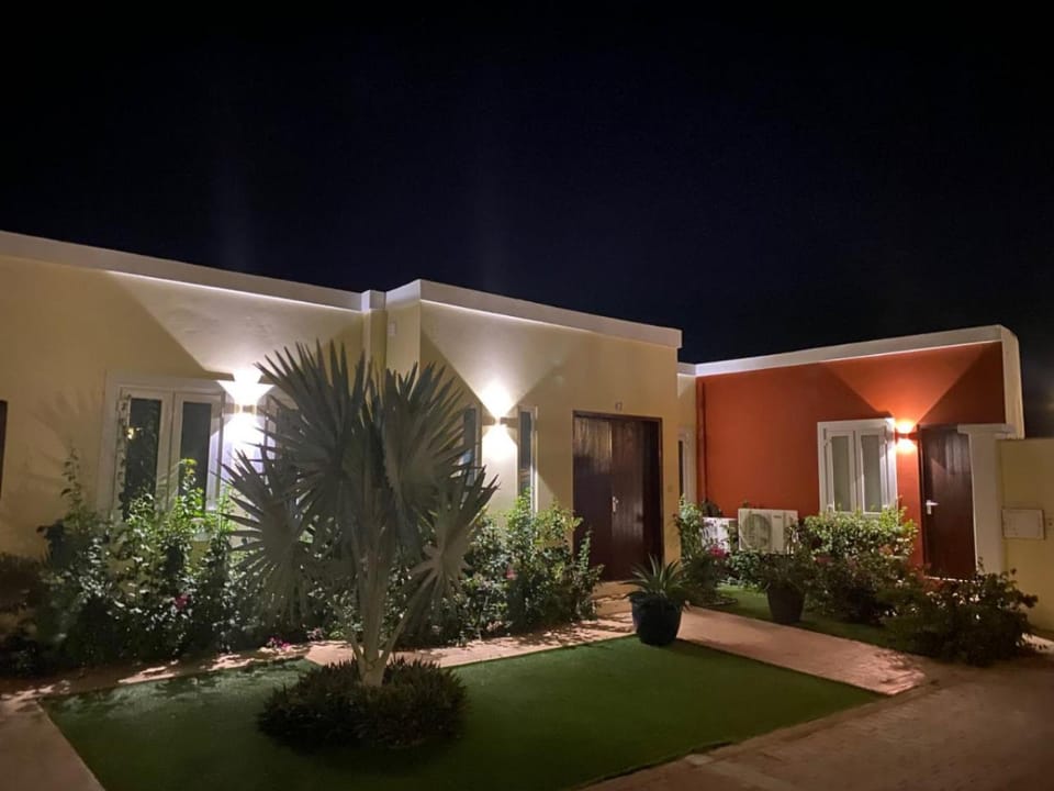 Merlot Villas Aruba private pool 500 yrds from Palm Beach Villa in Noord