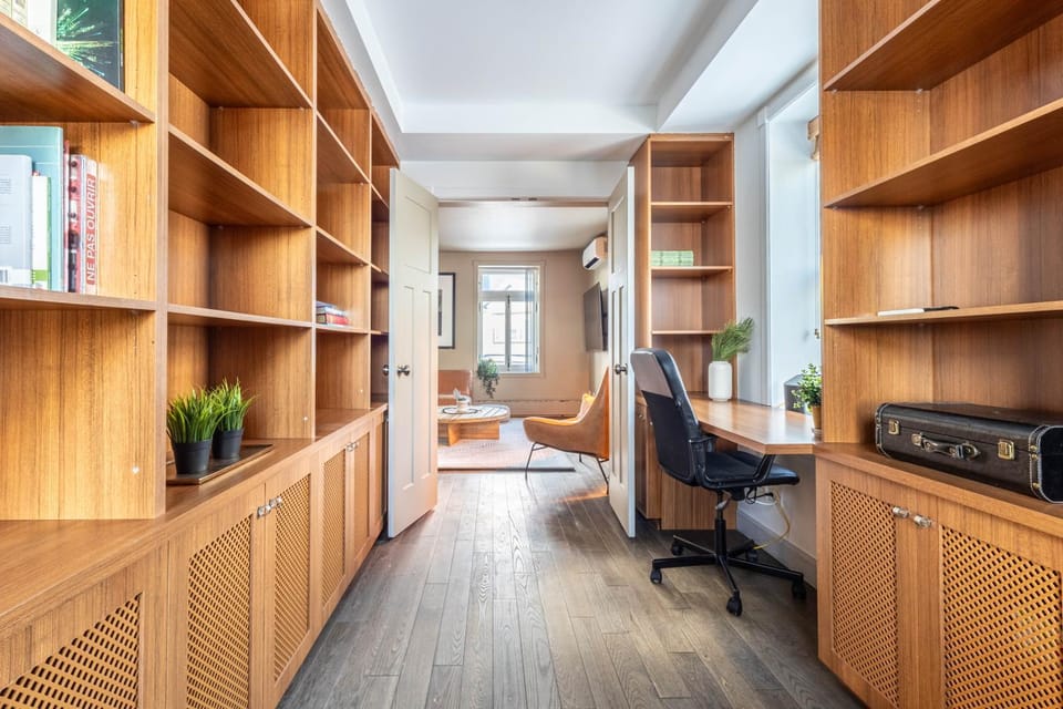 Library, Seating area, wardrobe