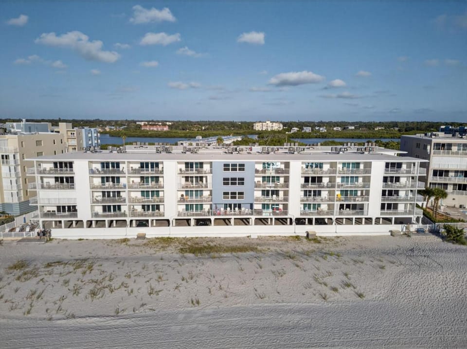 Holiday Villas II Unit 301 House in Indian Shores