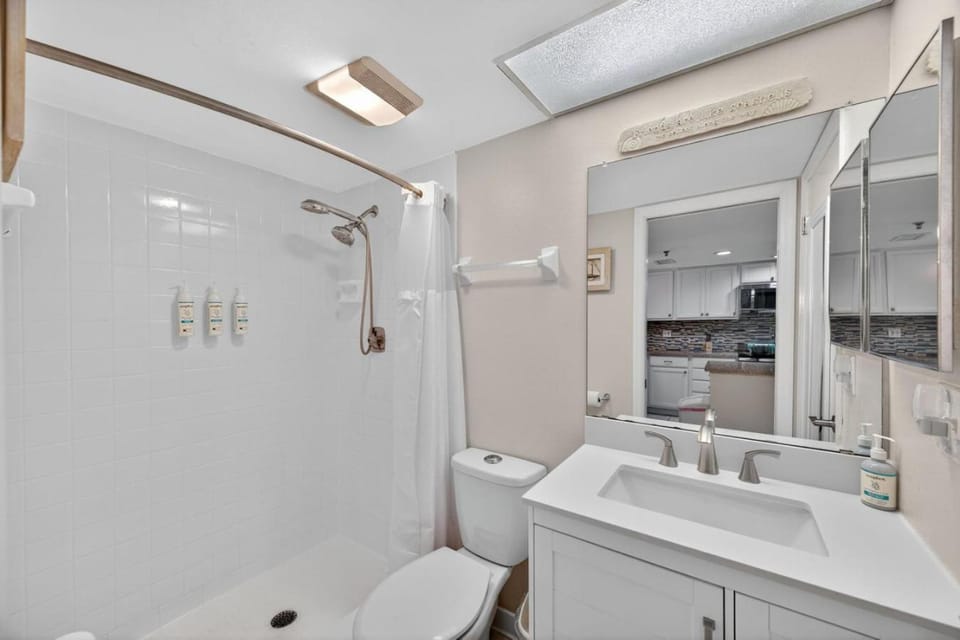 Waterview Condo Unit 204 House in Indian Shores