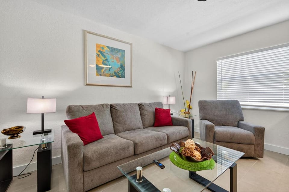 Park Shore Suites Unit 6 House in Madeira Beach