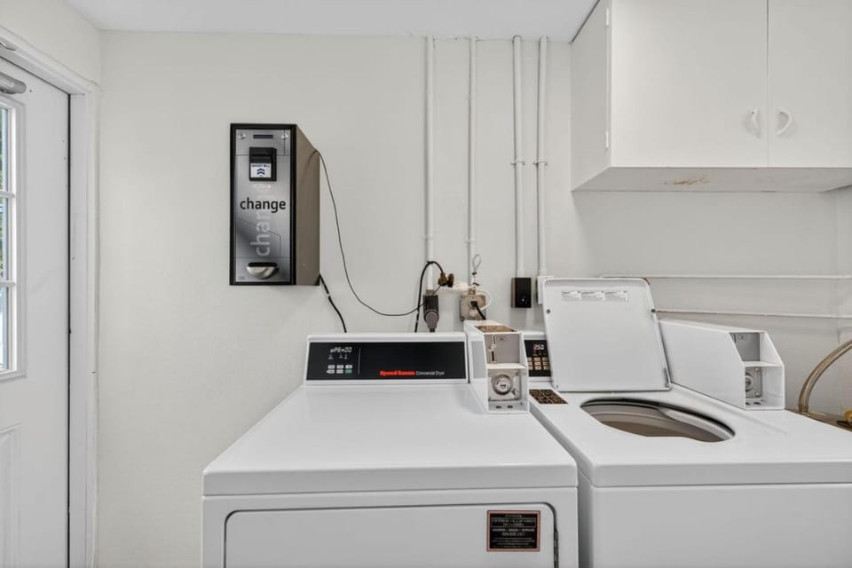 Park Shore Suites Unit 5 House in Madeira Beach