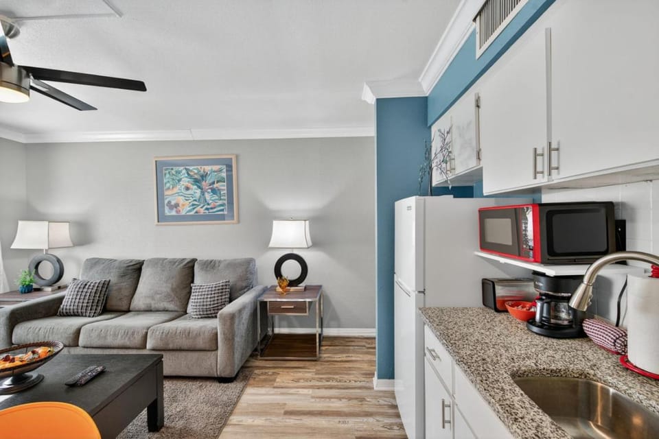 Sunset Beach Suites Unit 8 House in Madeira Beach