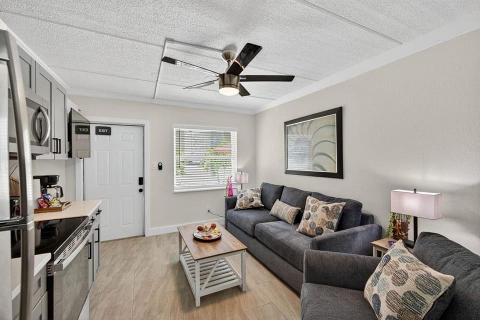 Sunset Beach Suites Unit 2 House in Madeira Beach
