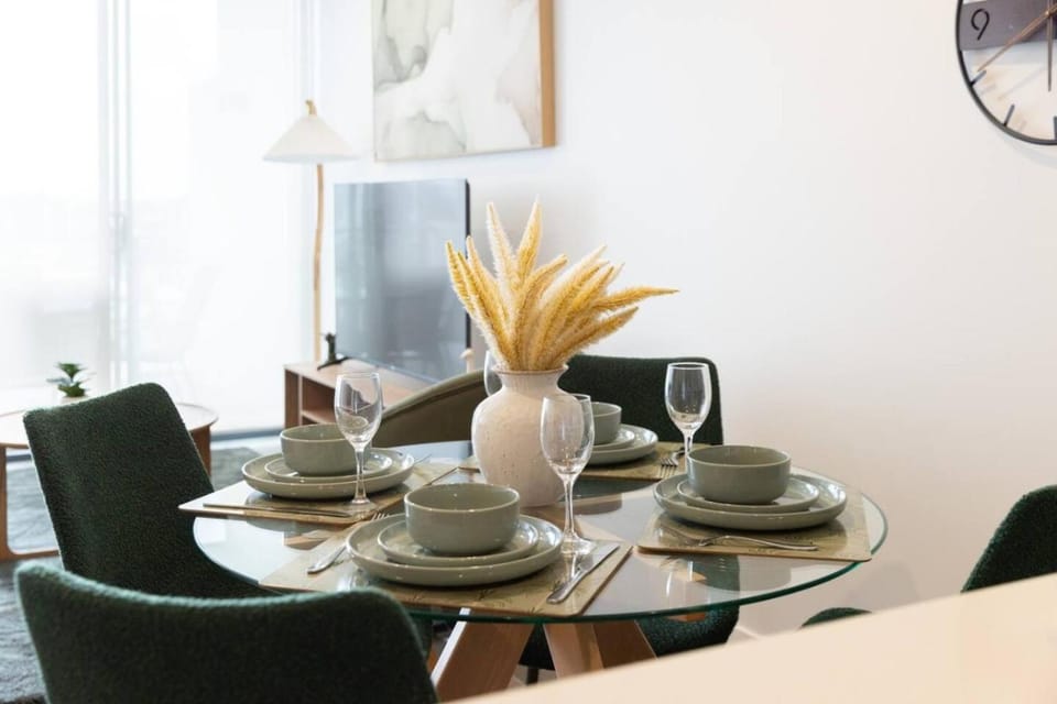 Spacious Panoramic 2BR Apartment, Parking and Views Apartment in Kangaroo Point