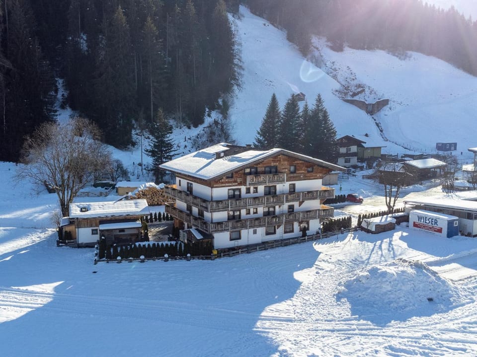 Property building, Winter