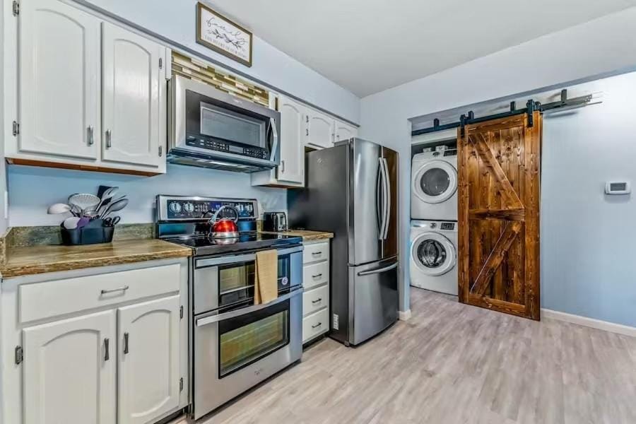 Large Upgraded, Family Friendly Condo with Garage House in Chelan (In Town)