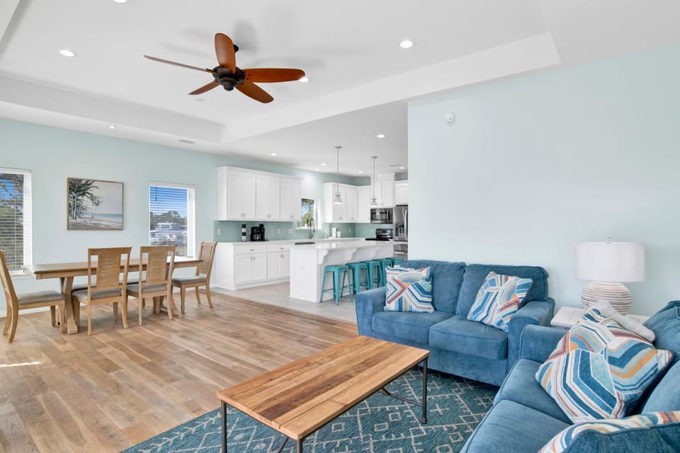 Sunride Shores Beach House House in West Beach