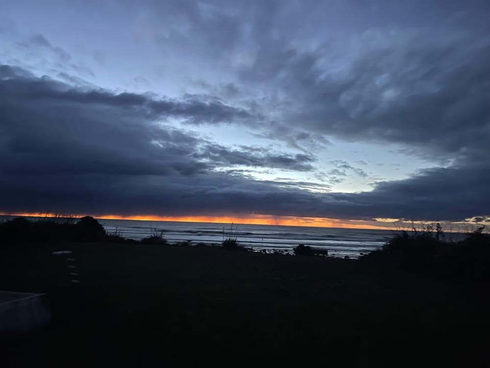 Ocean Shores Warea House in Taranaki, New Zealand