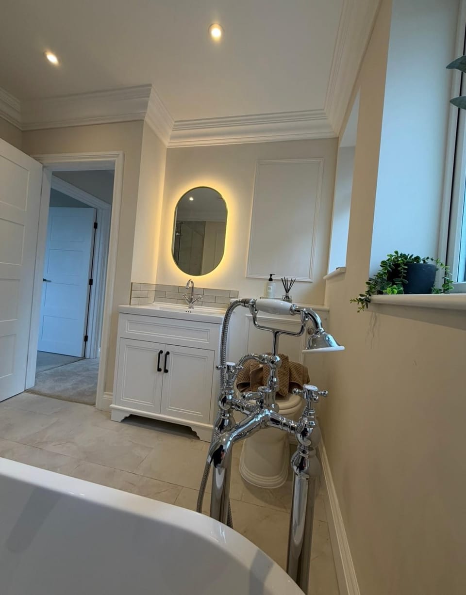 Stylish 3-Bed Home Close to Newcastle City Centre in Gosforth House in Newcastle upon Tyne