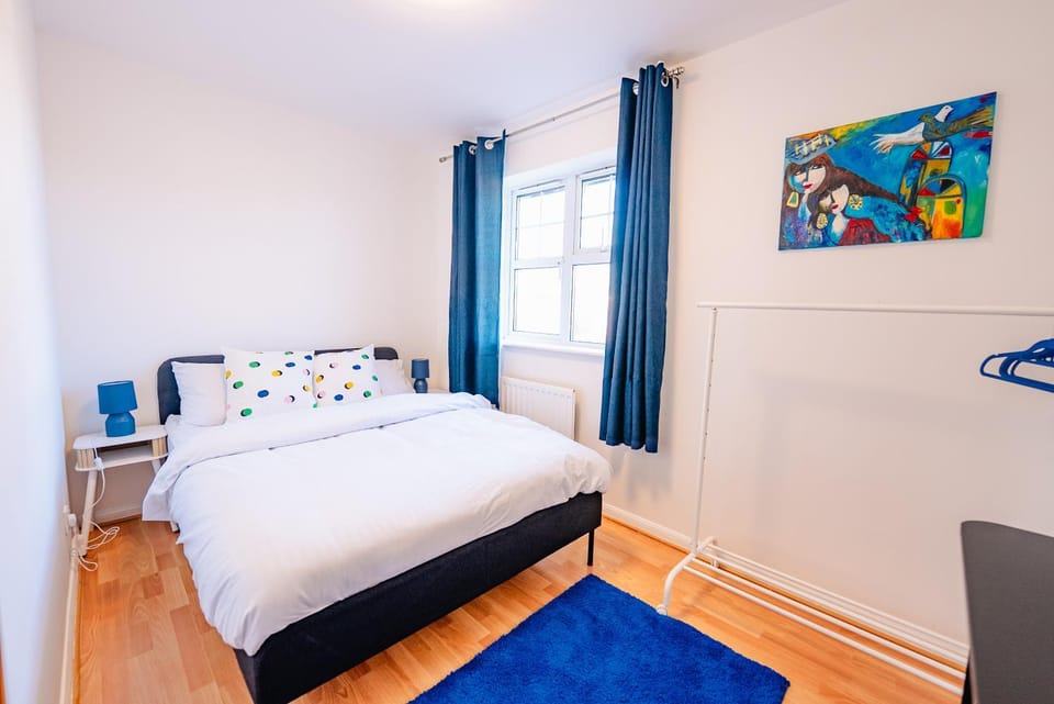 Bed, Bedroom, wardrobe