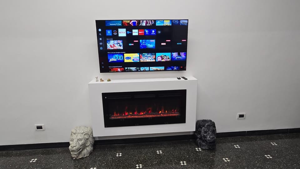 TV and multimedia, fireplace