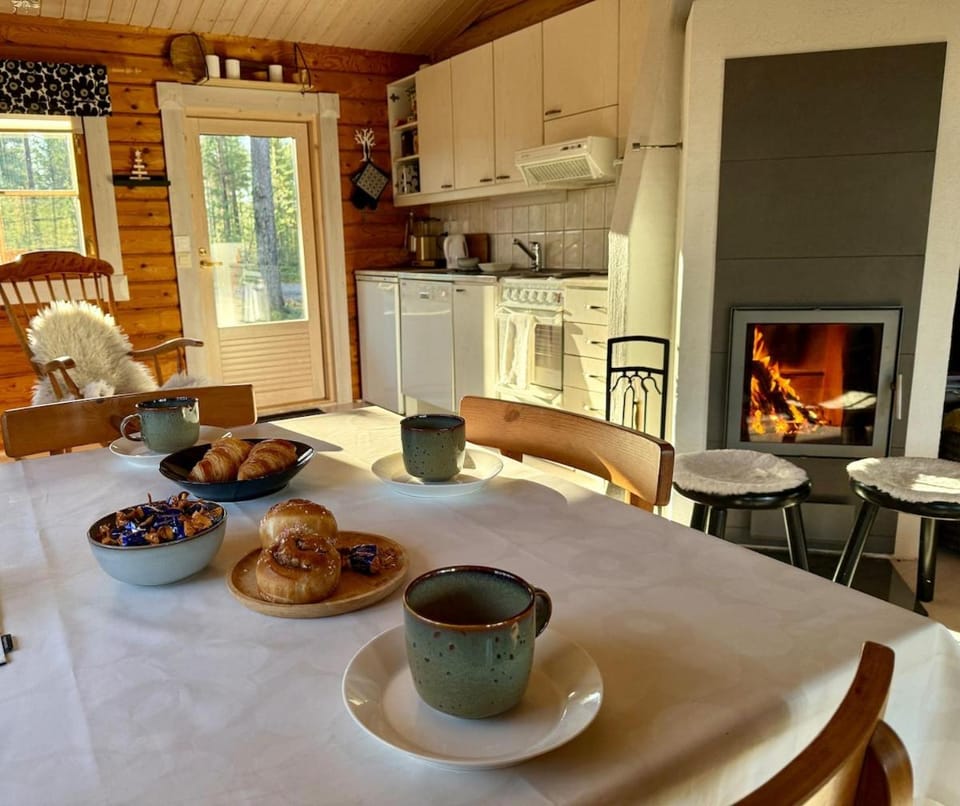 Kantolammen mökki,puusauna wifi ja palju-extra Chalet in Lapland