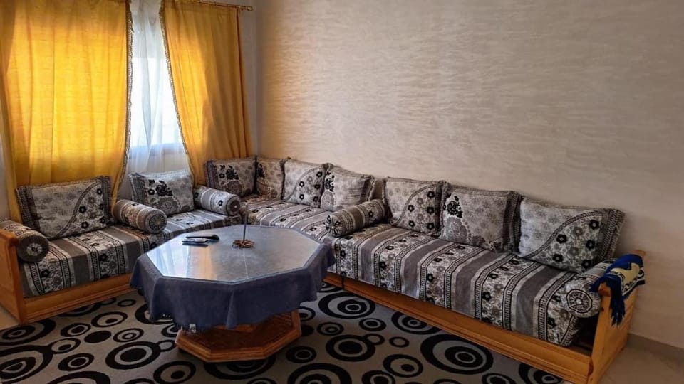 appartement chic, calme et bien équipé Apartment in Meknes