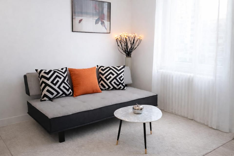 Communal lounge/ TV room, Living room, Seating area